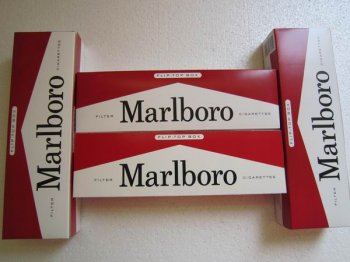 Marlboro Red Short Cigarettes 30 Cartons [Marlboro Red Cigarettes Regular]
